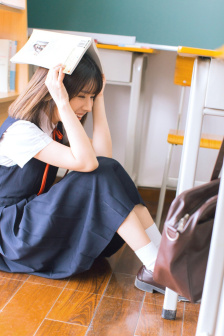 金梅瓶3